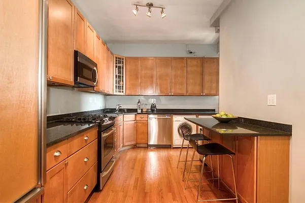 Sold by Keller Williams NYC | media 13