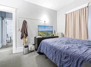 1023 14th Ave SE FLOOR 1, Minneapolis, MN 55414