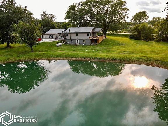 3rd image of 3683 Lake Rd