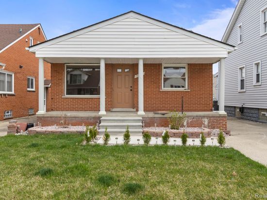 7246 Payne Ave, Dearborn, MI 48126