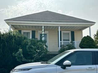 18 C St, Hull, MA 02045