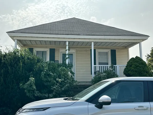 18 C St, Hull, MA 02045