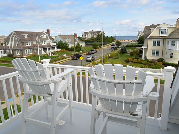 4th image of 100 Seaside Pl