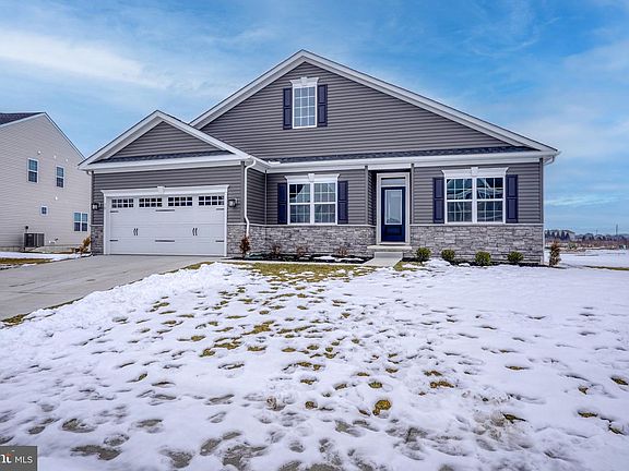 4th image of 78 Jenna Ln