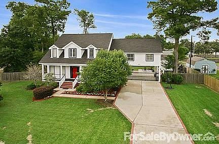 2nd image of 25 Marie Dr