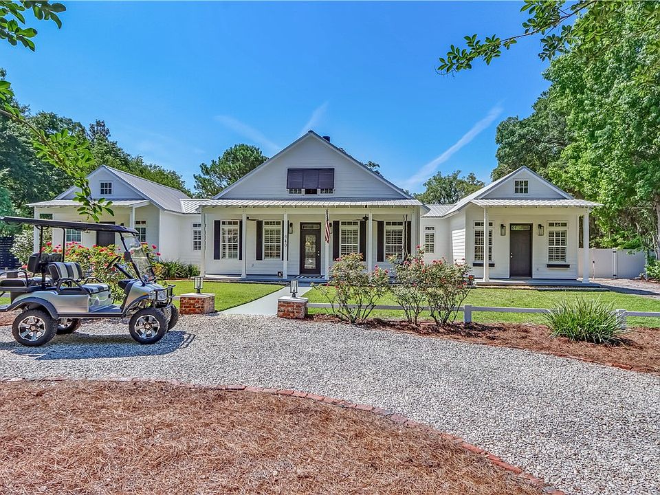 1st image of 640 Gaines Ln