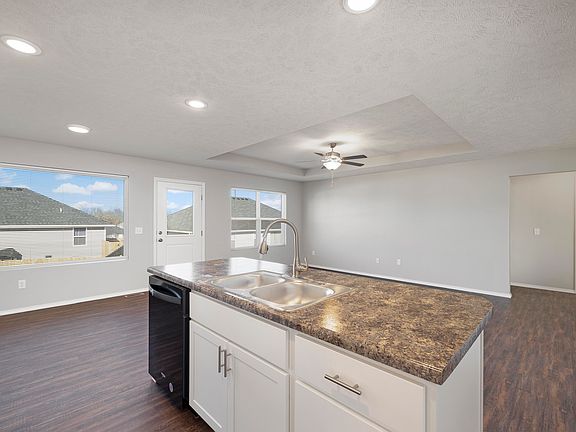 4th image of 2180 S Durango Drive