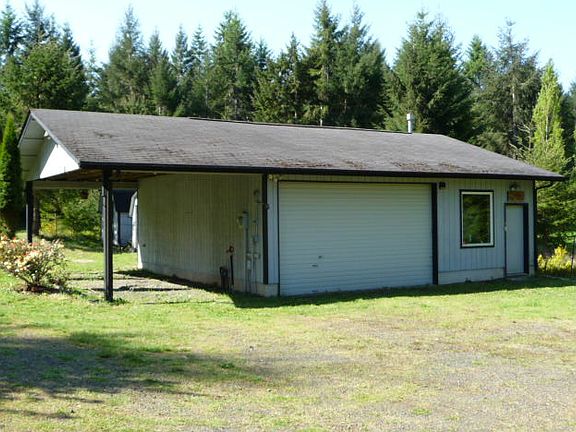 3rd image of 120 E Jade Dr
