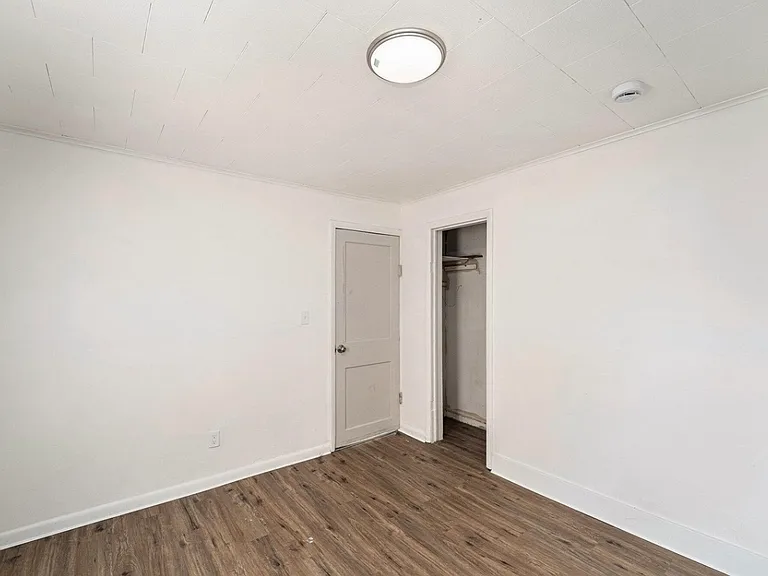 170 Kansas Ave — Photo 12