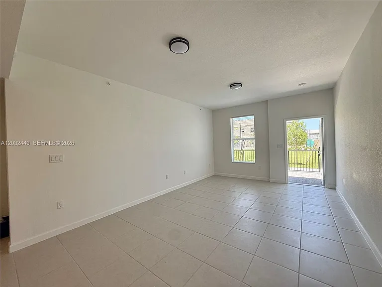12460 SW 248th St #8 — Photo 3