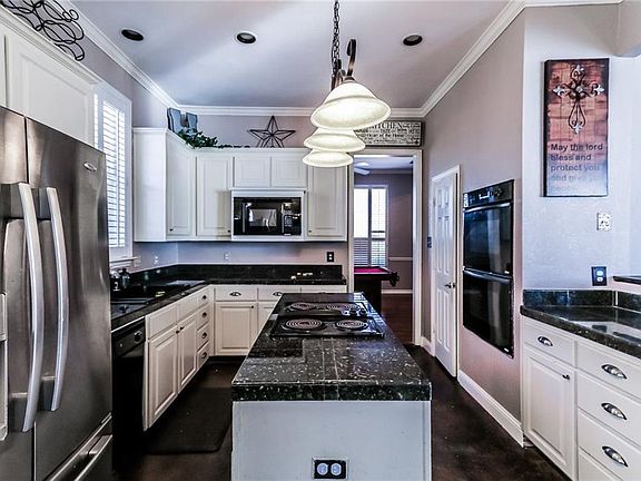 4th image of 1417 Yardley Pl