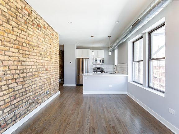 4th image of 1108 W Newport Ave #3446-1