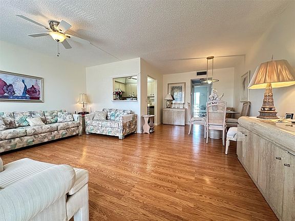 2nd image of 4030 Ashby D #4030