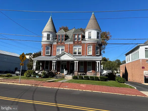 105 N Reading Ave, Boyertown, PA 19512