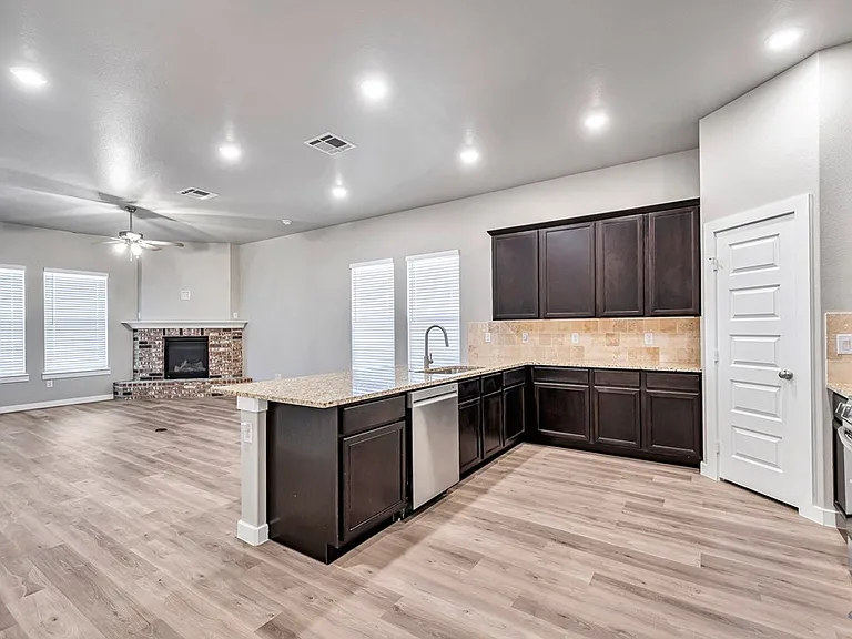 5811 Briscoe Rd — Photo 8