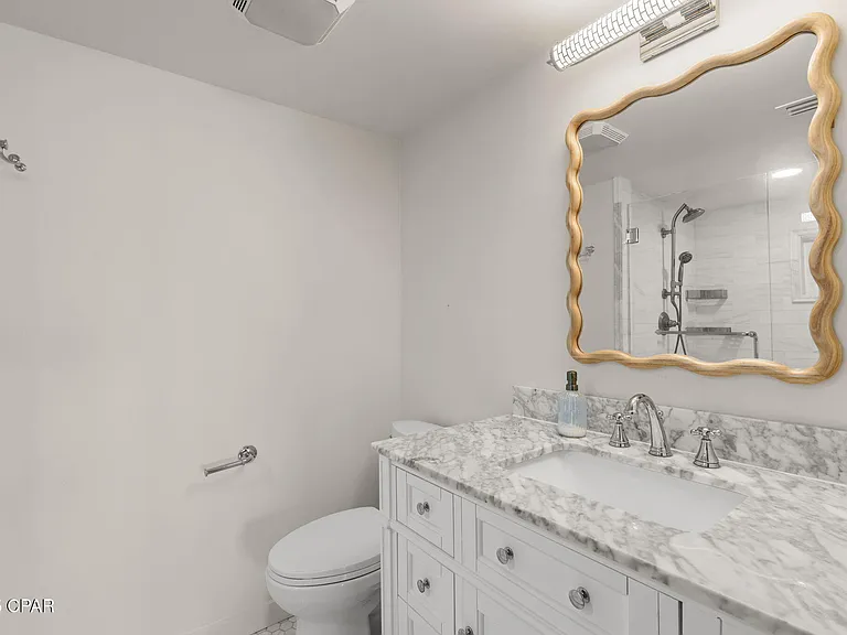 100 Cherry St #103 — Photo 19