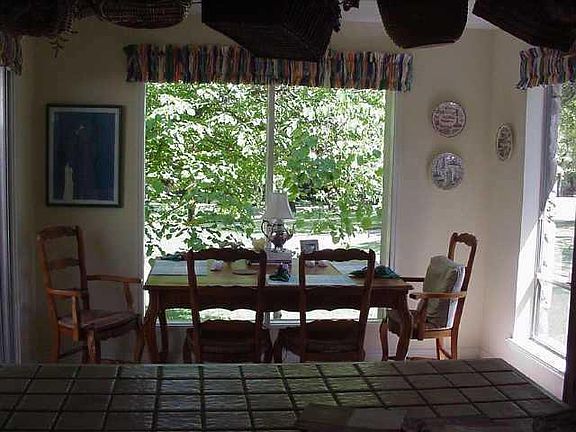 4th image of 1901 SE Willow Way Cir
