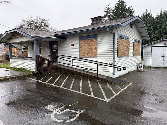 2nd image of 3945 SW 185th Ave