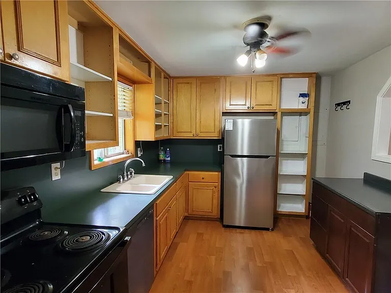 931 Auburn Rd — Photo 8