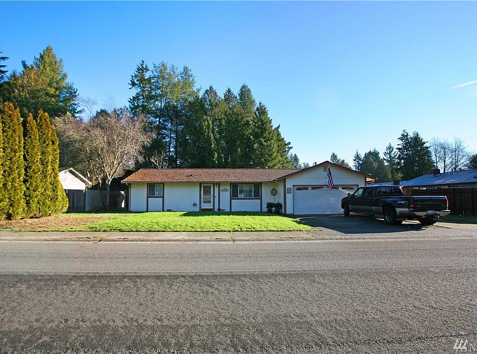 1st image of 257 NE Silver Pine Dr