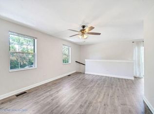 622 N Lake Shore Dr, Palatine, IL 60067