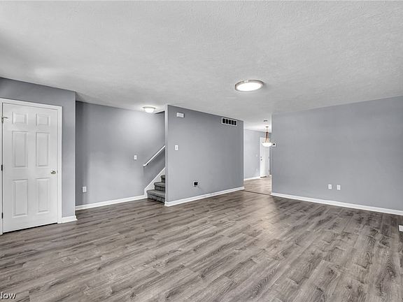 4th image of 2066 Liberty Rd