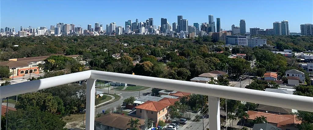 1 bed, 724 sqft, $2,450 — Photo 1