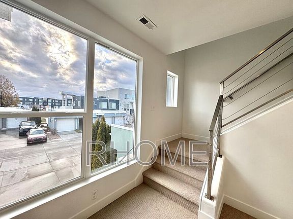 5th image of 10384 S Clarks Hill Dr Unit 107