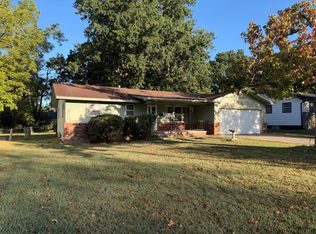 725 N Elmwood Ave, Springfield, MO 65802