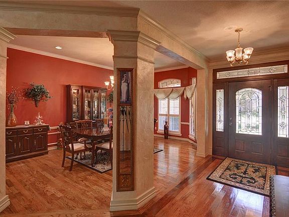 4th image of 1608 Kingswood Ln