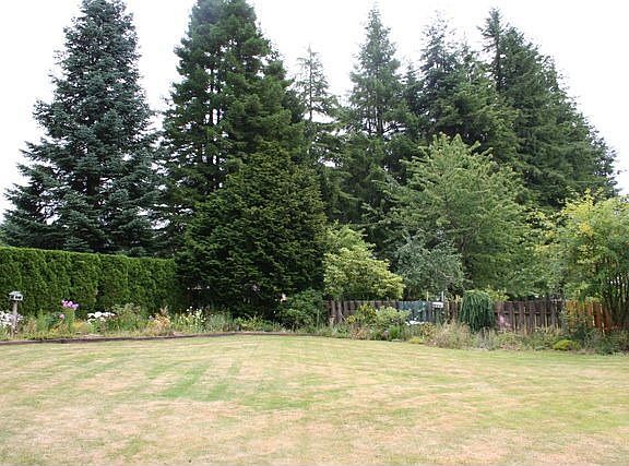 5th image of 622 Englund Ave