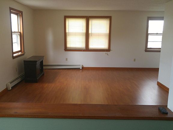 Living room area 
