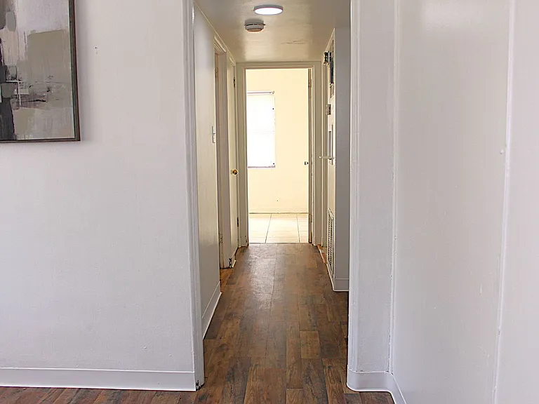 920 Hacienda Ct — Photo 9