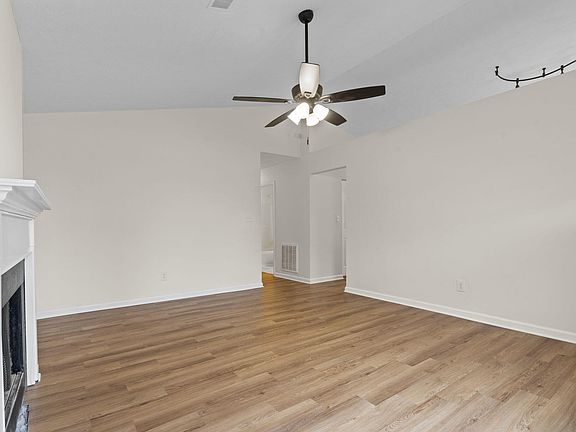 5th image of 2500 Cashel Ct