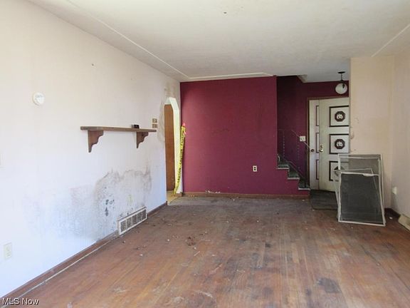 4th image of 24133 Forestview Dr