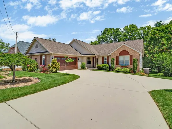 104 Minetta Dr, Fairfield Glade, TN 38558