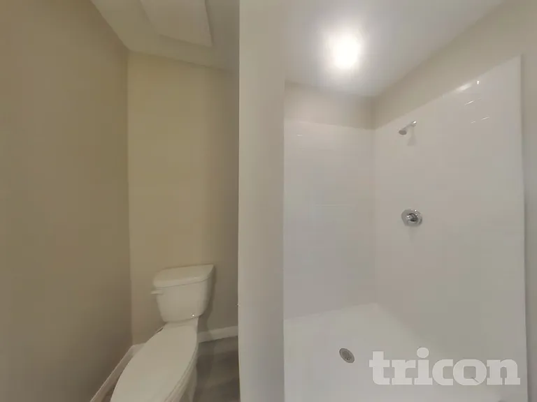 7081 Broad River Ave — Photo 8