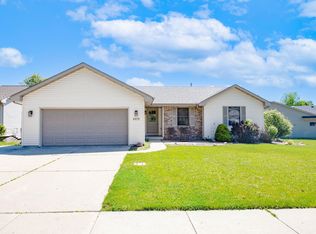 4426 White Oak Dr, Janesville, WI 53546