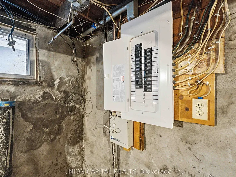 103 Case St — Photo 24