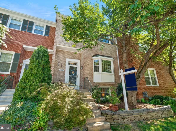 8217 La Faye Ct, Alexandria, VA 22306