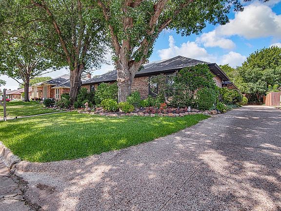 3rd image of 3402 Archway Ct