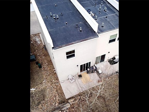 3rd image of 817 Vernon Dr