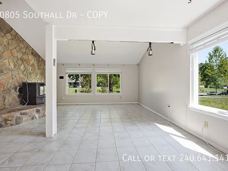 10805 Southall Dr #COPY — Photo 4