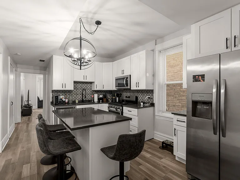 2934 N Sawyer Ave #1 — Photo 5