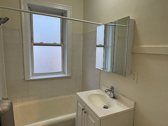 2nd image of 2439 W Diversey Ave #2