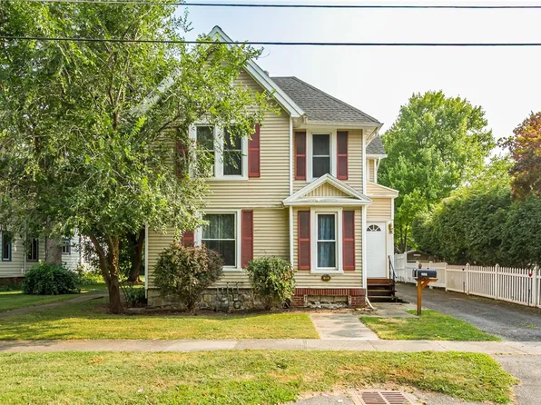 106 Jefferson St, Newark, NY 14513