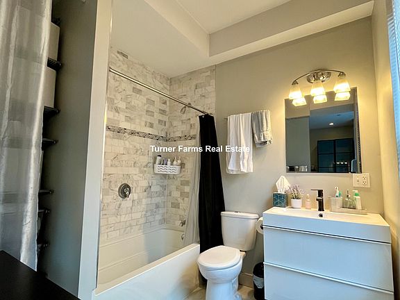 5th image of 24 Washburn St #2R