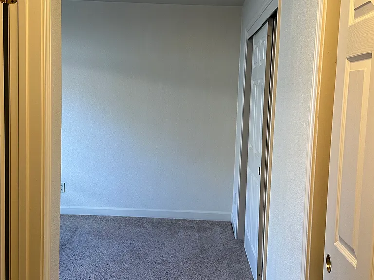 660 Westside Blvd #A — Photo 21