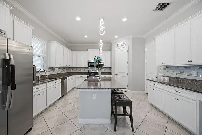 11419 Sunburst Marble Rd — Photo 8