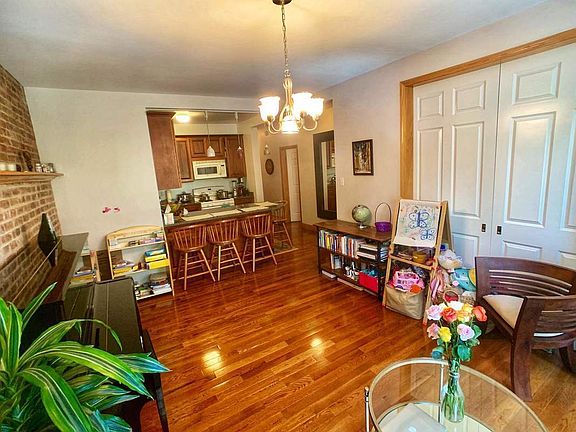 2nd image of 839 W End Ave APT 7D